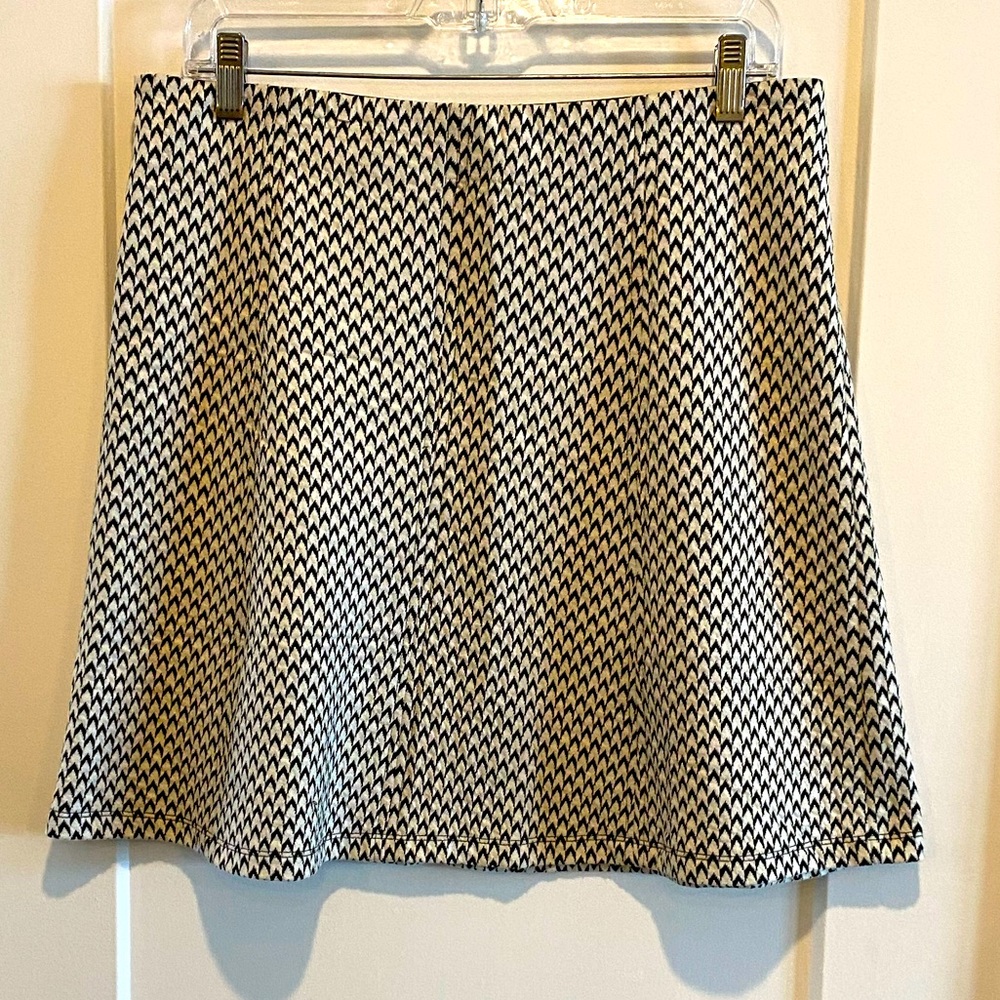 Like new!  Simple and a lil flirty. Loft Size Med.